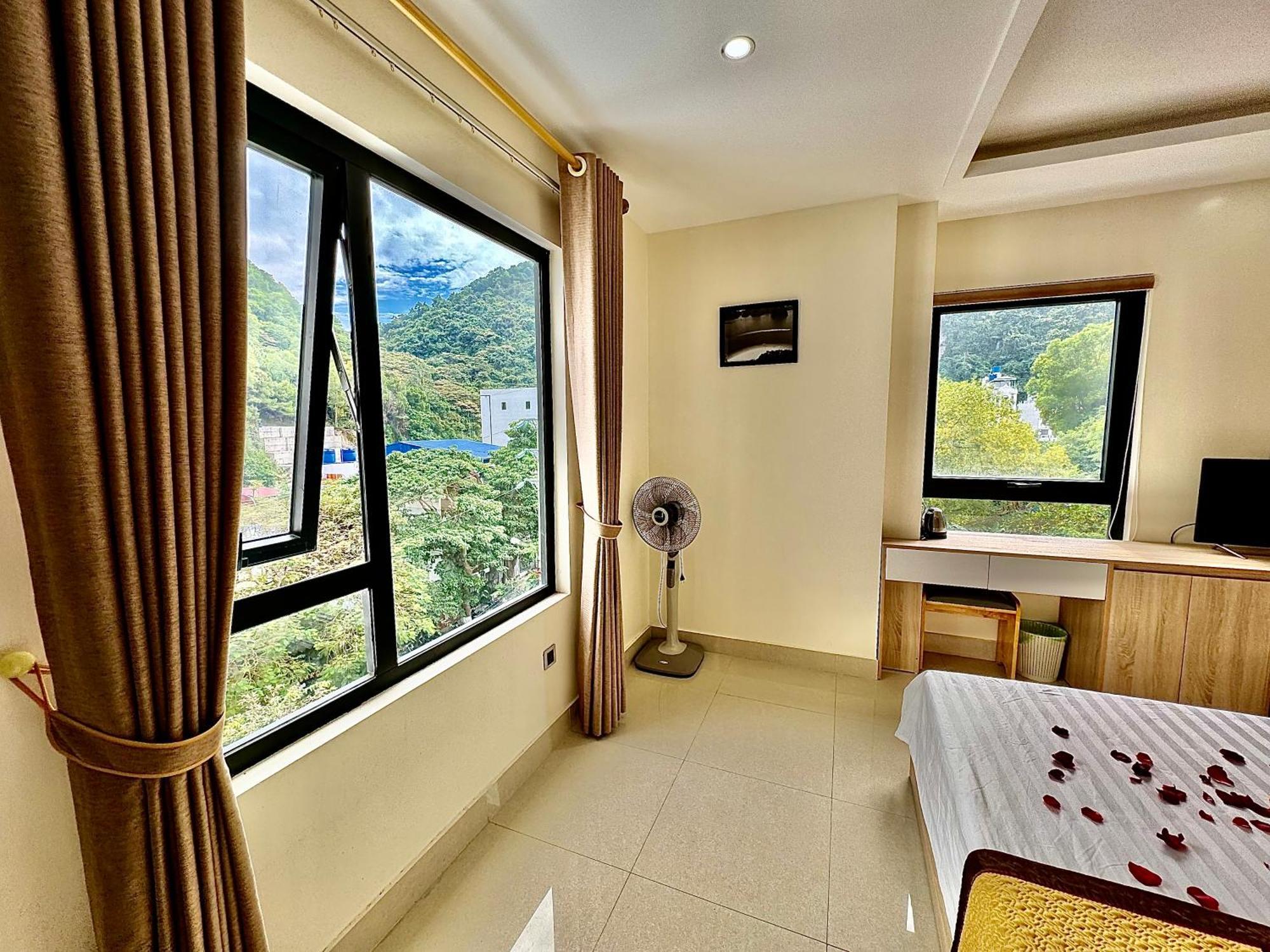 Sunflower Catba Hotel Dong Khe Sau Exteriér fotografie